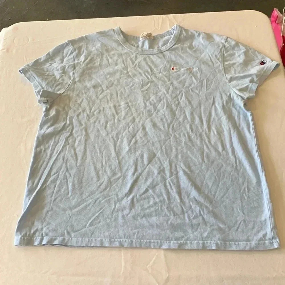 Champion women’s XL tee shirt EUC